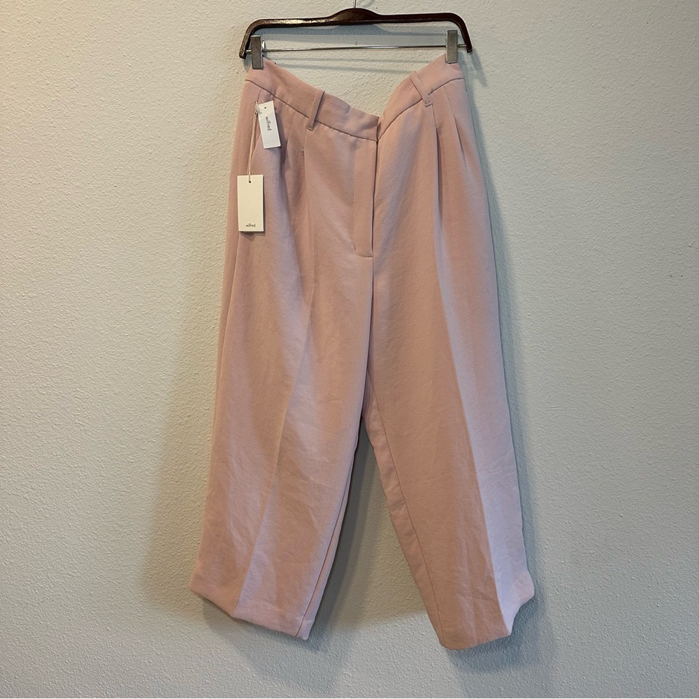 NWT Effortless Crop Pant 496